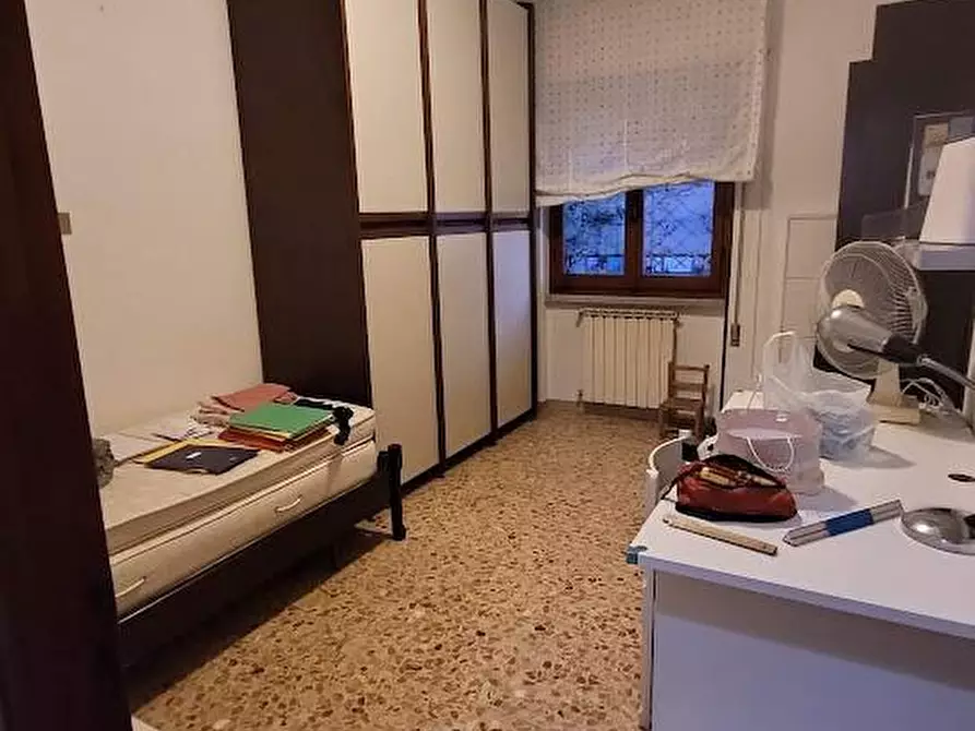 Immagine 10 di Appartamento in affitto  a Carrara