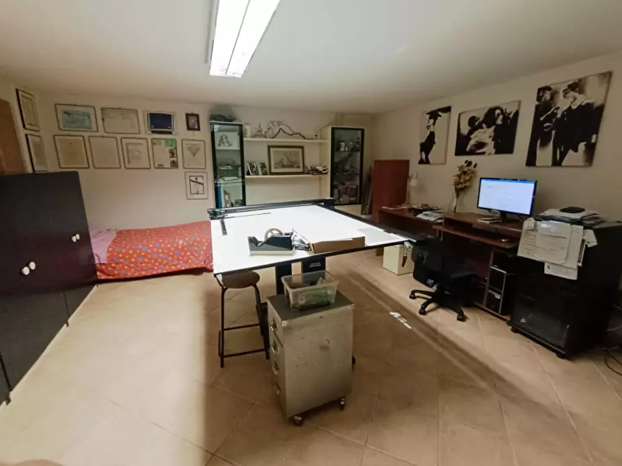 Immagine 16 di Appartamento in vendita  a Pontedera
