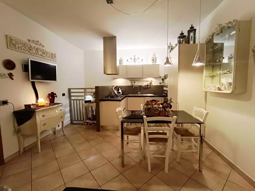Immagine 1 di Appartamento in vendita  a Pontedera