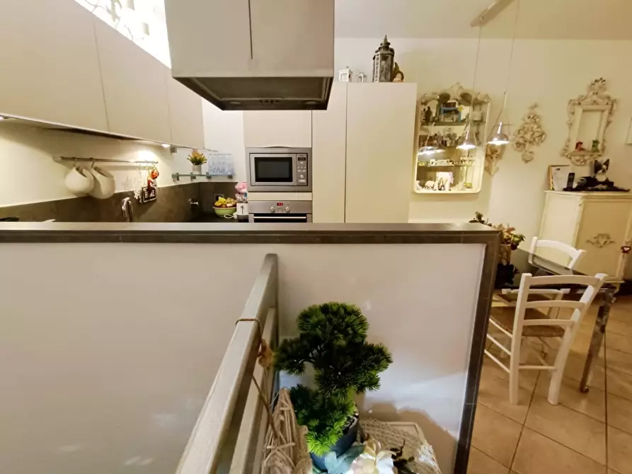 Immagine 4 di Appartamento in vendita  a Pontedera