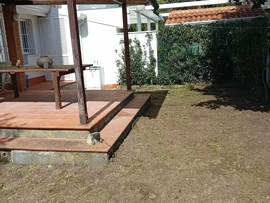 Immagine 22 di Villetta a schiera in affitto  a Massa