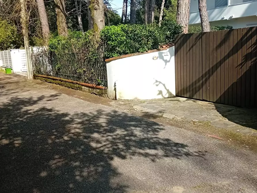 Immagine 19 di Villetta a schiera in affitto  a Massa