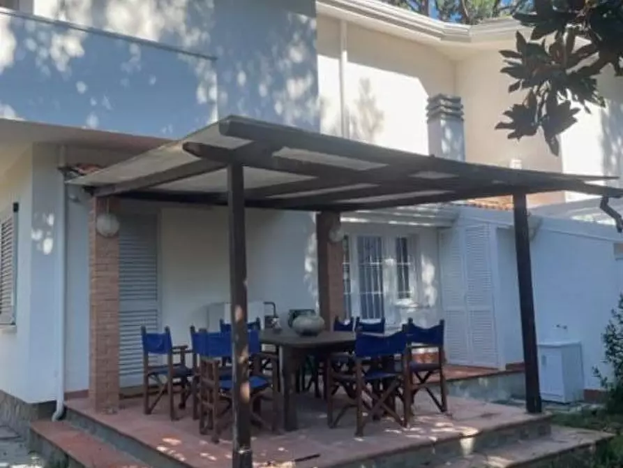 Immagine 3 di Villetta a schiera in affitto  a Massa