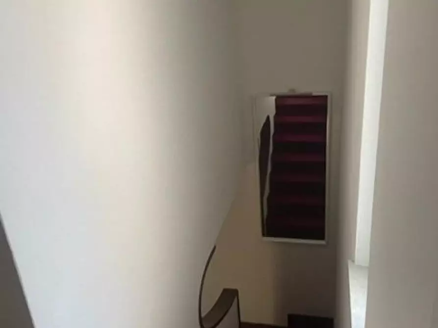 Immagine 16 di Villetta a schiera in affitto  a Massa