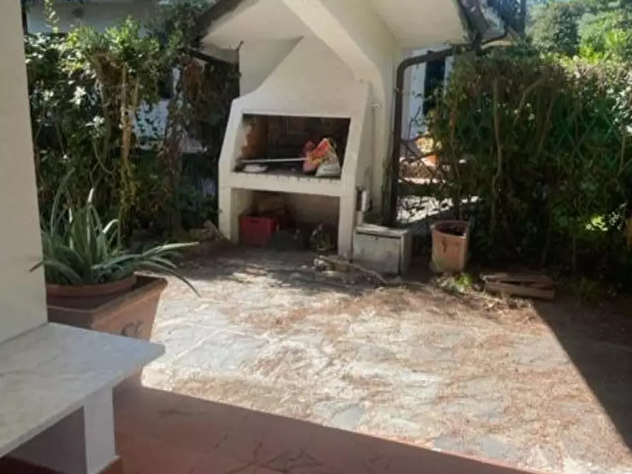 Immagine 18 di Villetta a schiera in affitto  a Massa