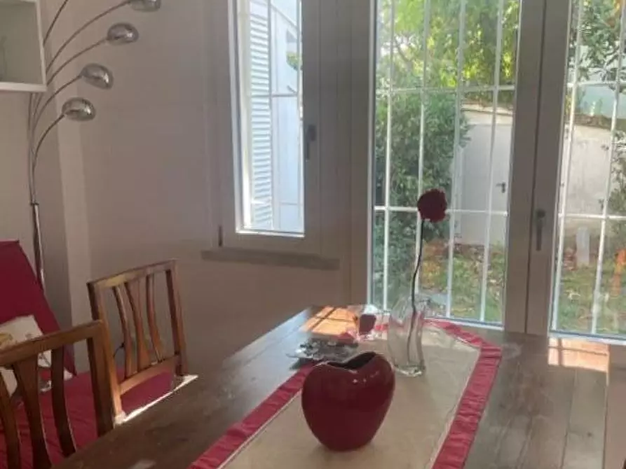 Immagine 9 di Villetta a schiera in affitto  a Massa