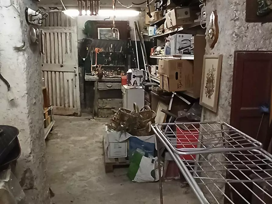 Immagine 24 di Appartamento in vendita  a Lucca