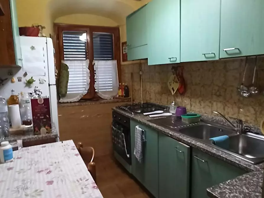 Immagine 20 di Appartamento in vendita  a Lucca