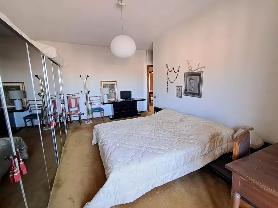 Immagine 19 di Mansarda in vendita  a Pontedera