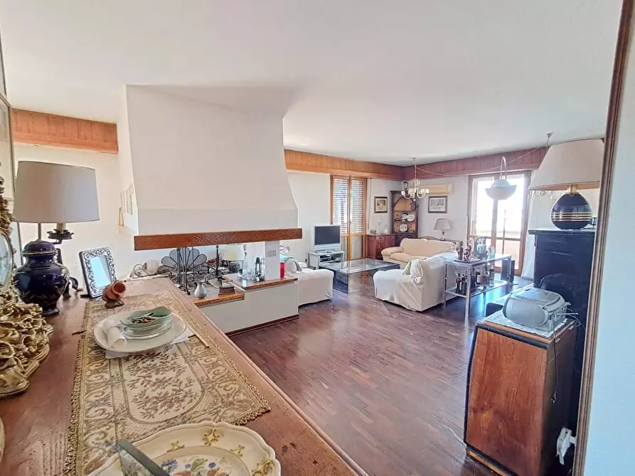 Immagine 2 di Mansarda in vendita  a Pontedera