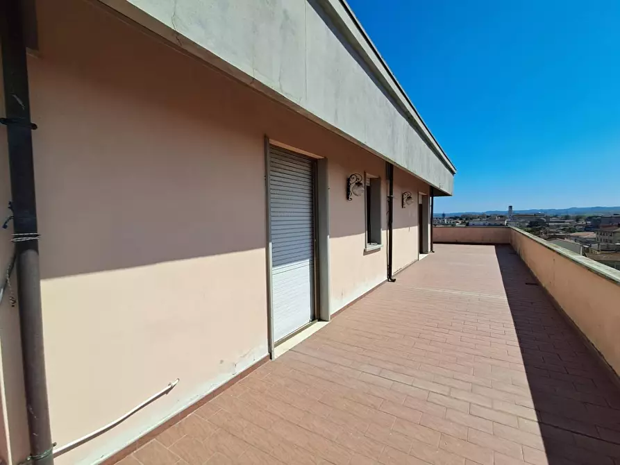 Immagine 35 di Mansarda in vendita  a Pontedera