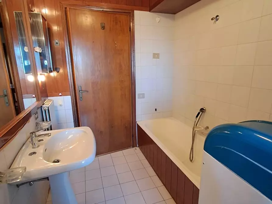 Immagine 22 di Mansarda in vendita  a Pontedera