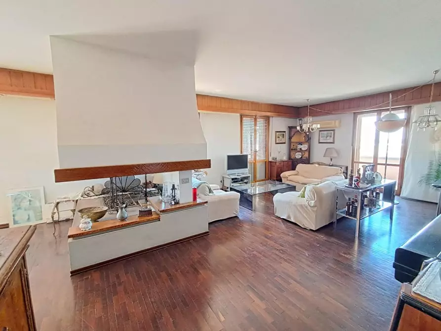 Immagine 3 di Mansarda in vendita  a Pontedera