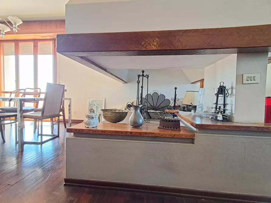 Immagine 9 di Mansarda in vendita  a Pontedera