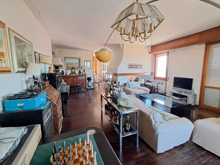 Immagine 4 di Mansarda in vendita  a Pontedera