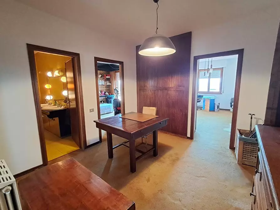 Immagine 16 di Mansarda in vendita  a Pontedera