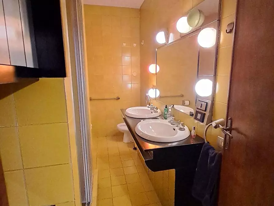 Immagine 26 di Mansarda in vendita  a Pontedera