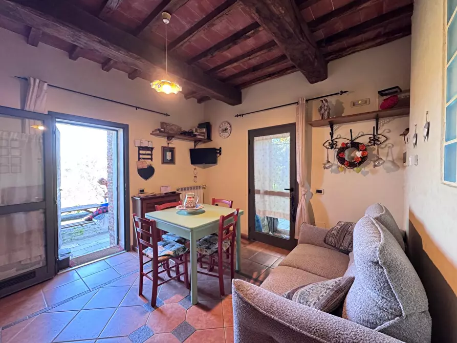 Immagine 13 di Appartamento in vendita  a Lamporecchio