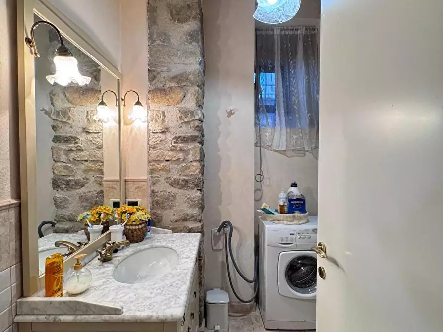 Immagine 18 di Appartamento in vendita  a Lamporecchio