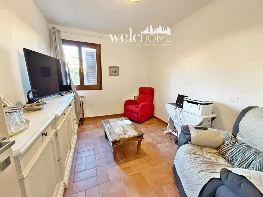 Immagine 21 di Appartamento in vendita  a Campi Bisenzio