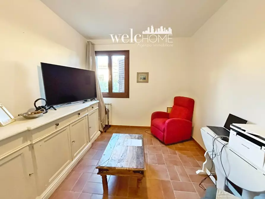 Immagine 20 di Appartamento in vendita  a Campi Bisenzio