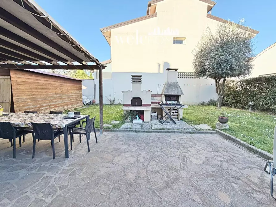 Immagine 4 di Appartamento in vendita  a Campi Bisenzio