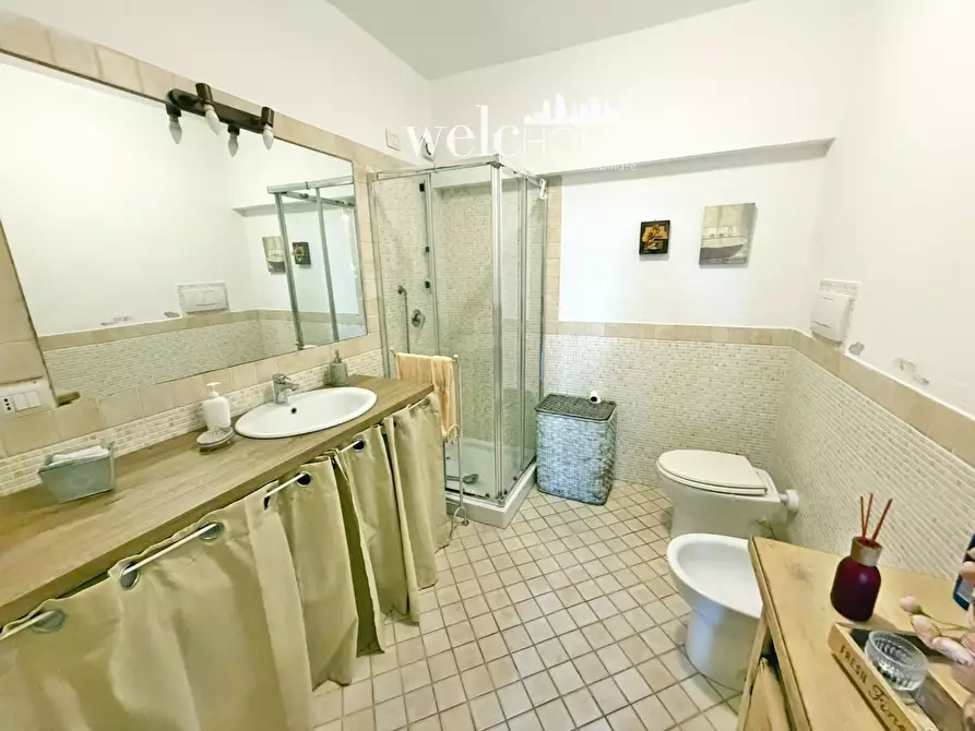 Immagine 22 di Appartamento in vendita  a Campi Bisenzio