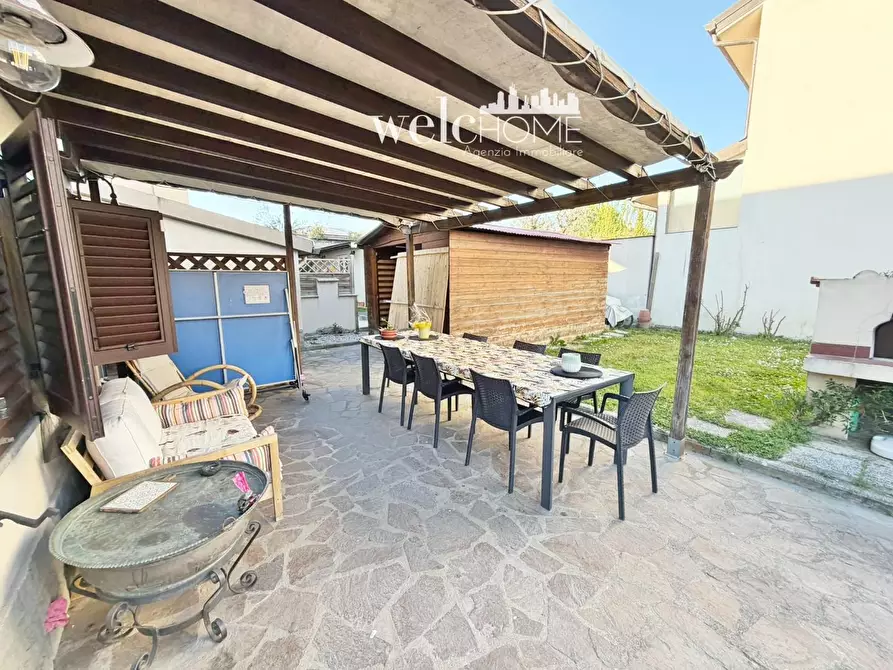 Immagine 3 di Appartamento in vendita  a Campi Bisenzio