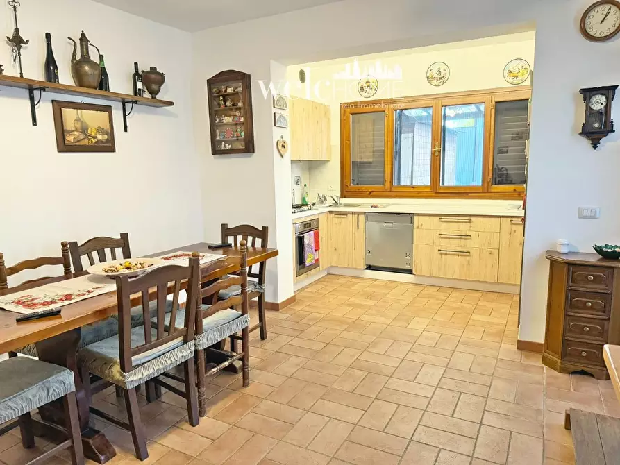 Immagine 10 di Appartamento in vendita  a Campi Bisenzio