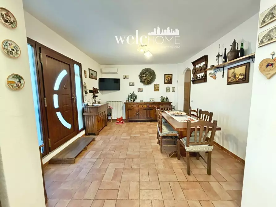 Immagine 6 di Appartamento in vendita  a Campi Bisenzio