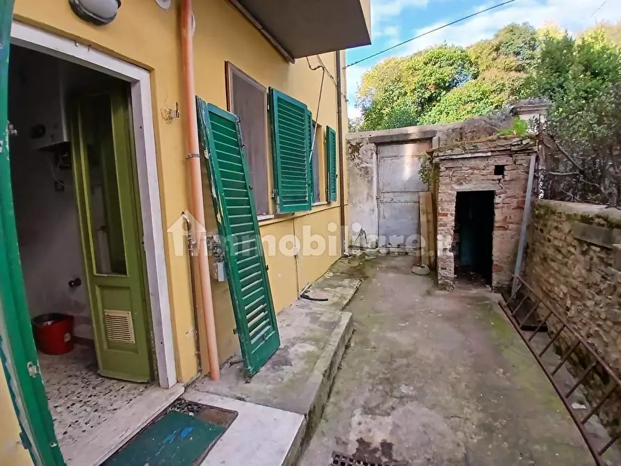 Immagine 2 di Appartamento in vendita  a Pisa