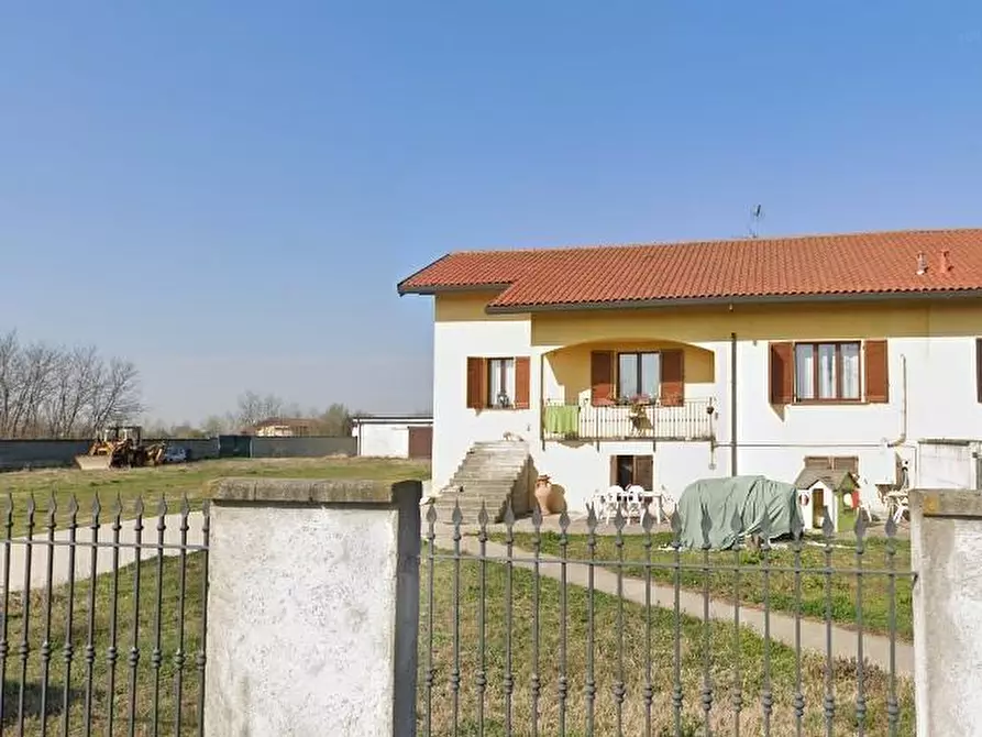 Immagine 3 di Appartamento in vendita  a Ossona
