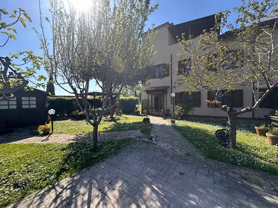 Immagine 46 di Rustico / casale in vendita  a Cascina