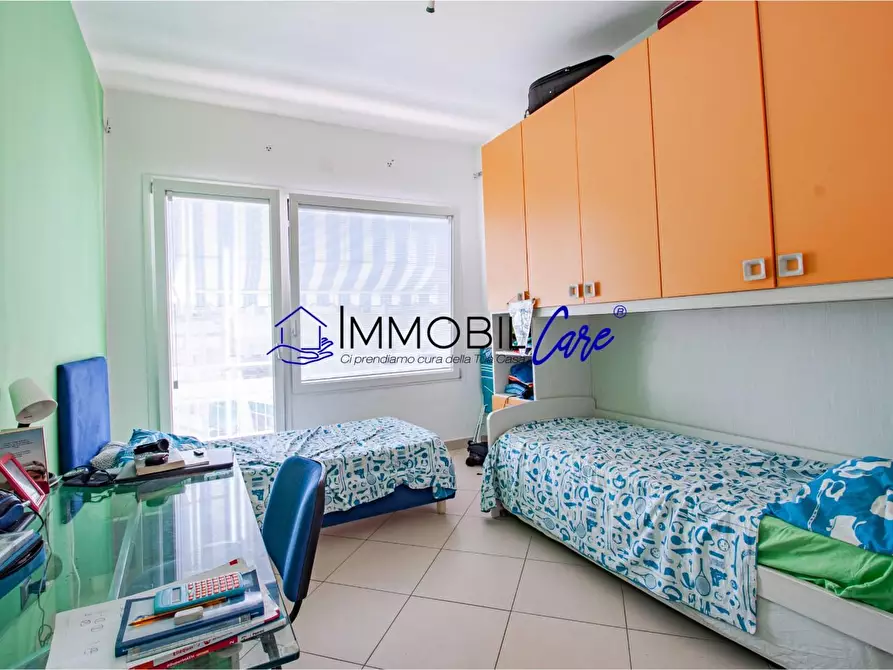 Immagine 13 di Appartamento in vendita  a Livorno