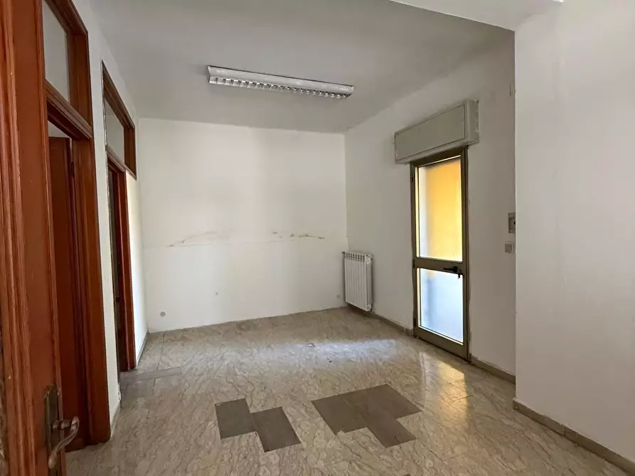 Immagine 3 di Ufficio in affitto  a San Giuliano Terme
