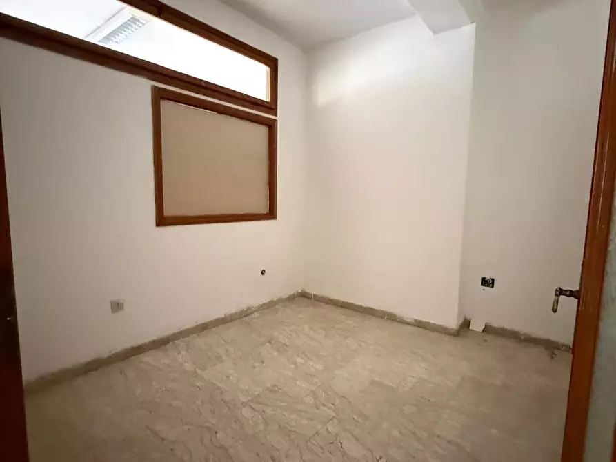 Immagine 5 di Ufficio in affitto  a San Giuliano Terme