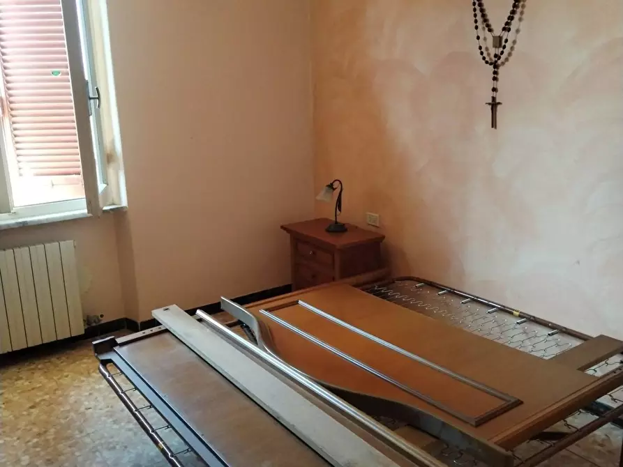 Immagine 13 di Casa bifamiliare in vendita  a Massa