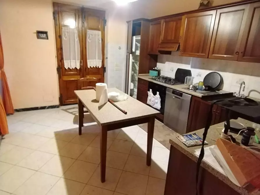 Immagine 20 di Casa bifamiliare in vendita  a Massa