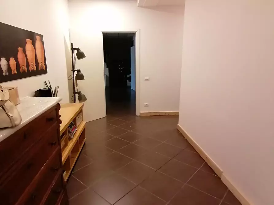 Immagine 5 di Capannone industriale in affitto  a Ponsacco