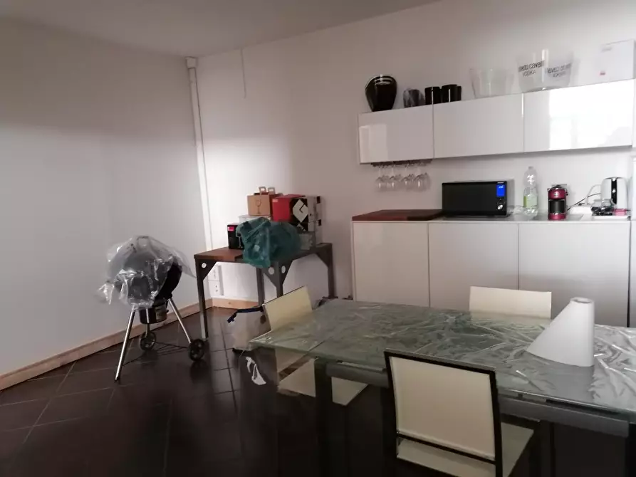 Immagine 9 di Capannone industriale in affitto  a Ponsacco