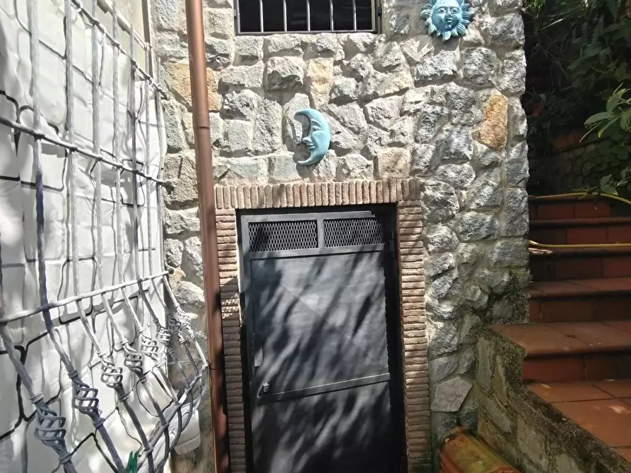 Immagine 4 di Appartamento in vendita  a Massa