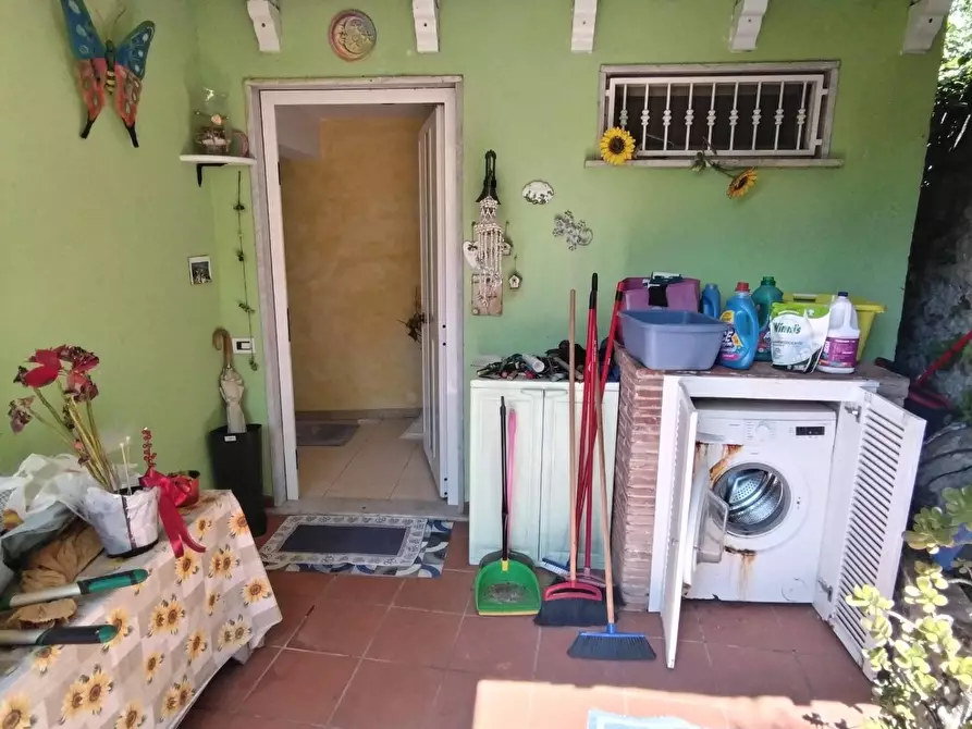 Immagine 10 di Appartamento in vendita  a Massa