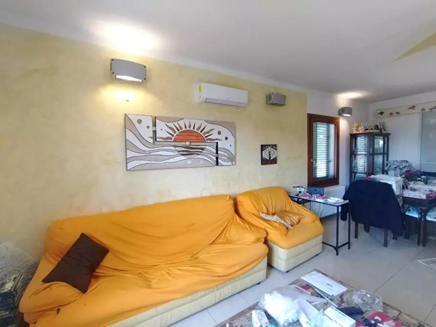 Immagine 30 di Appartamento in vendita  a Massa