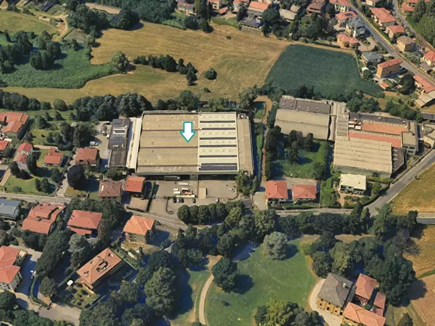 Immagine 2 di Capannone industriale in vendita  a Besana In Brianza