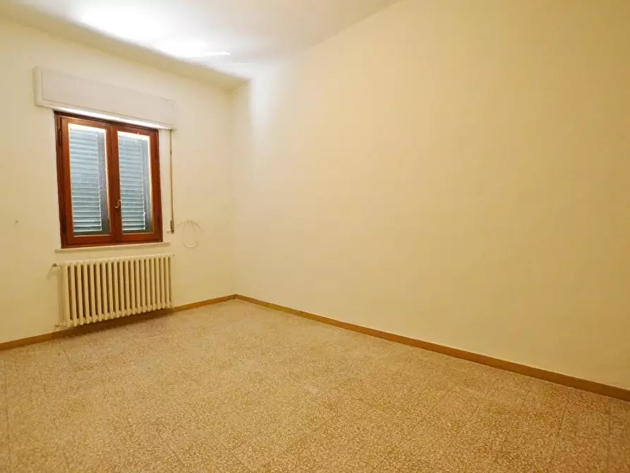 Immagine 15 di Villa in vendita  a Lucca