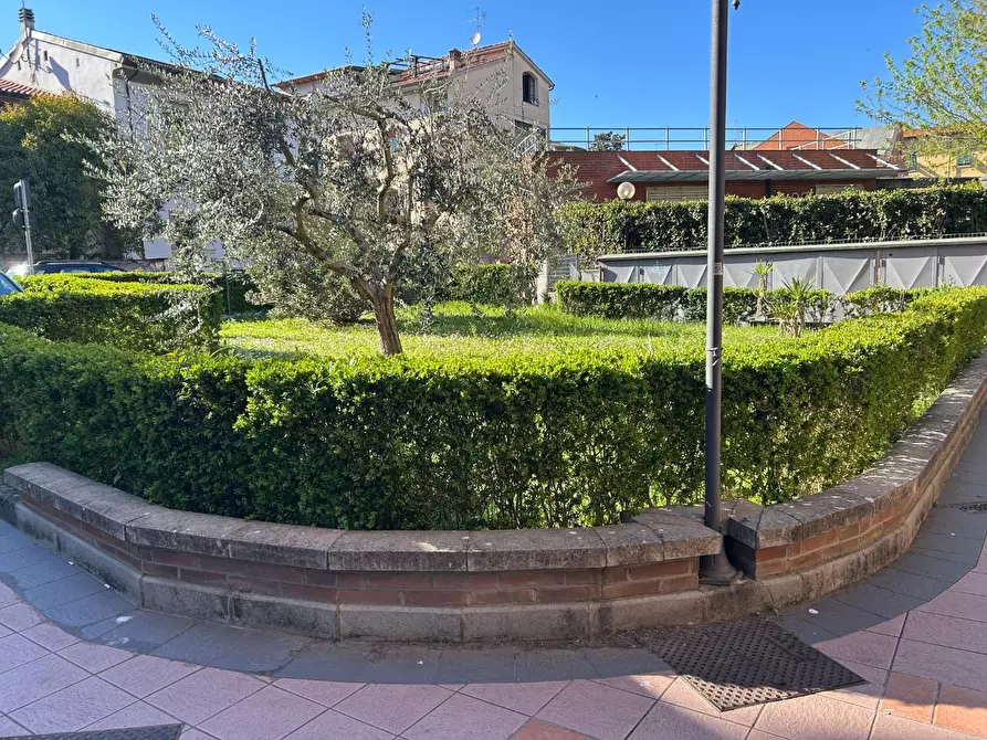 Immagine 9 di Loft/Open space in vendita  a Empoli