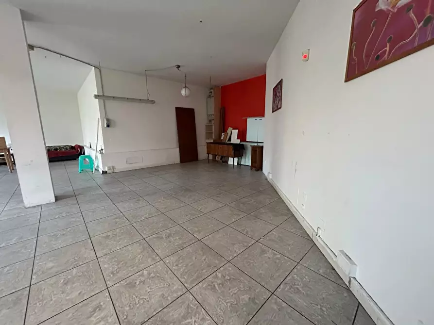 Immagine 3 di Loft/Open space in vendita  a Empoli