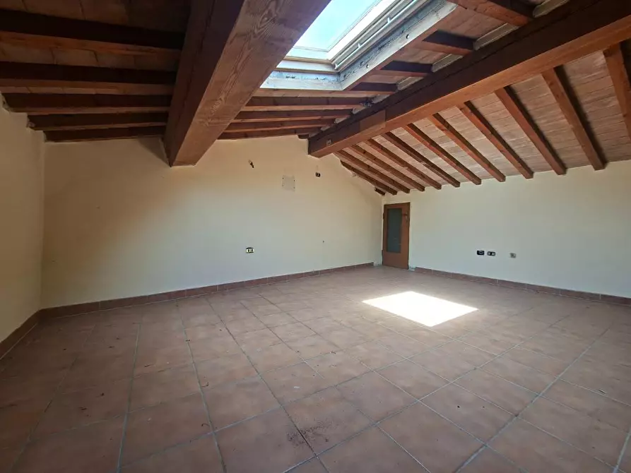 Immagine 13 di Terratetto in vendita  a Montopoli In Val D'arno