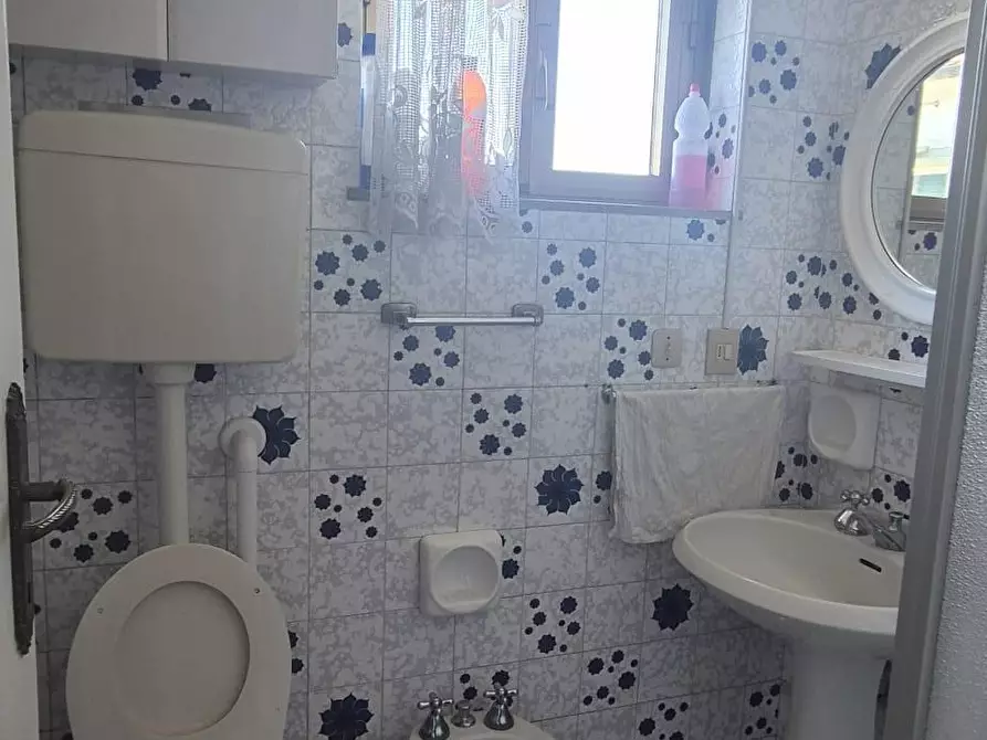 Immagine 7 di Appartamento in vendita  a Viareggio