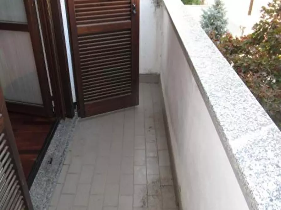 Immagine 11 di Villa in vendita  a Parona